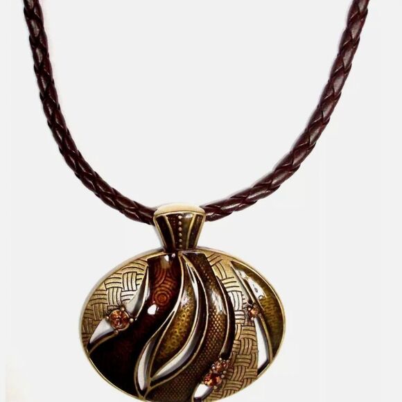 Lia Sophia "Intrigue"  Pendant Necklace & Earrings Set,  NWT - Picture 5 of 7